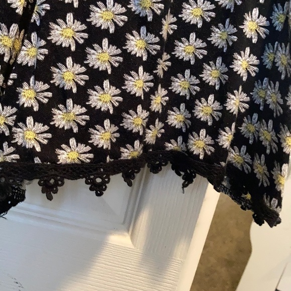 Romper - Picture 2 of 3